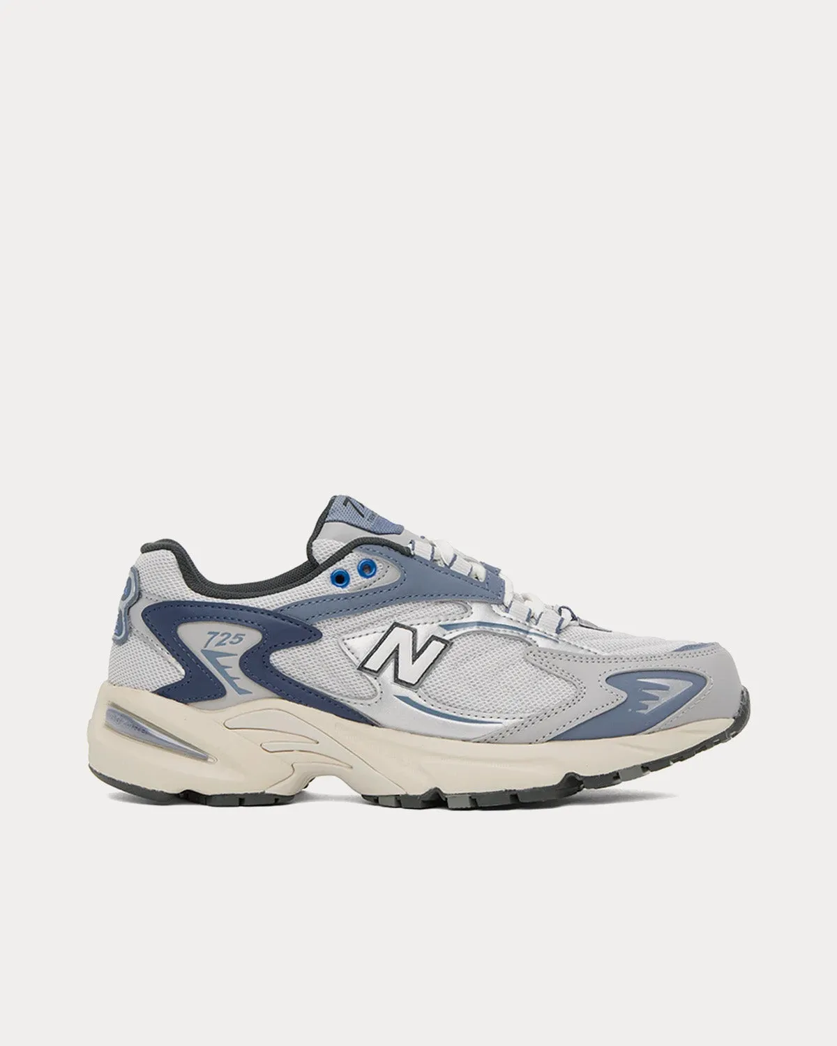 725v1 Grey Matter / Arctic Grey / Metallic Silver Low Top Sneakers