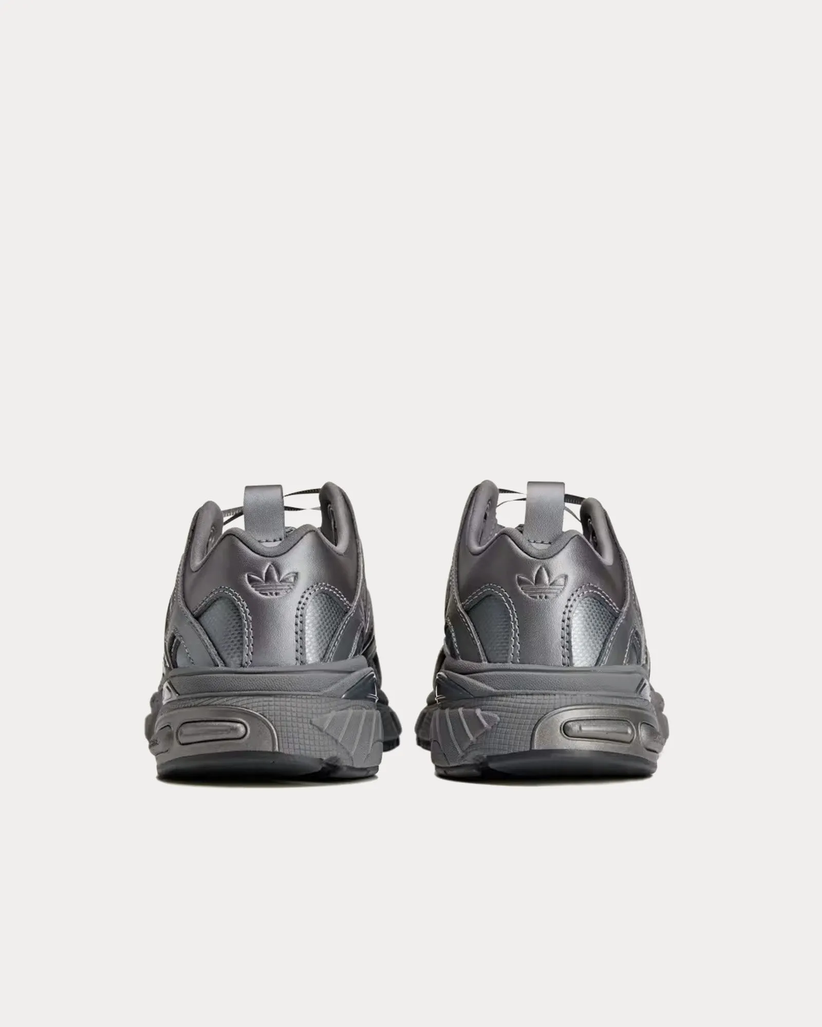 Adistar Pose Iron Metallic / Iron Metallic / Iron Metallic Low Top Sneakers