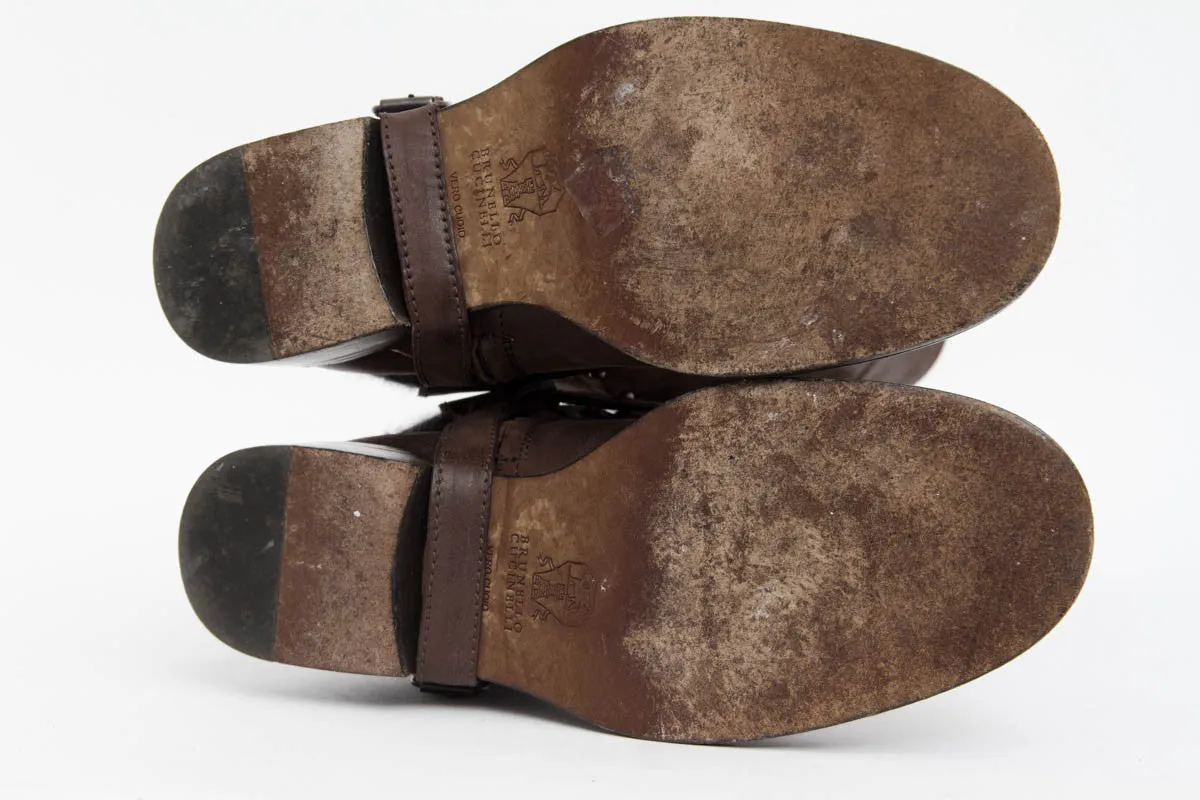 FLAT BOOTS