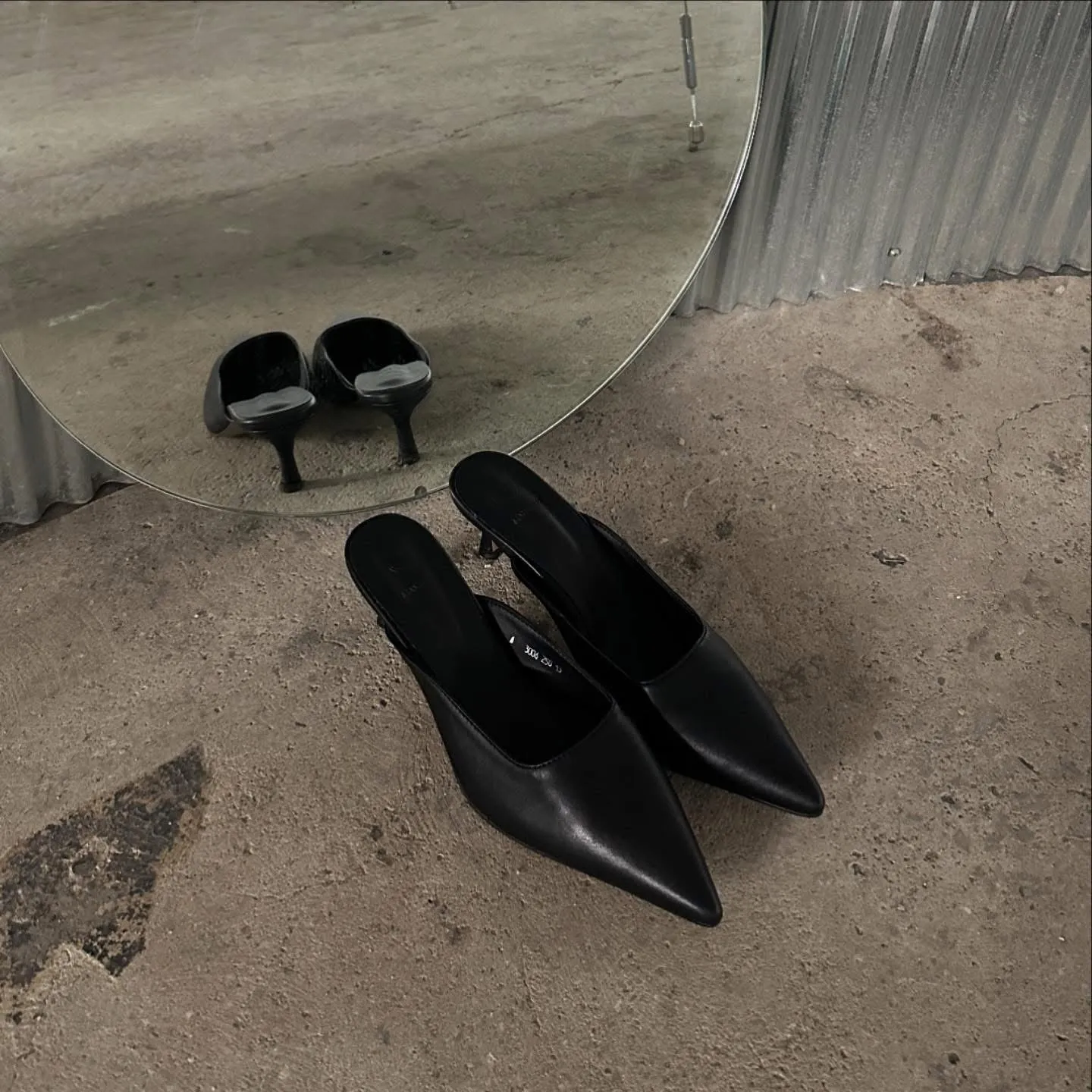 Pointed heels