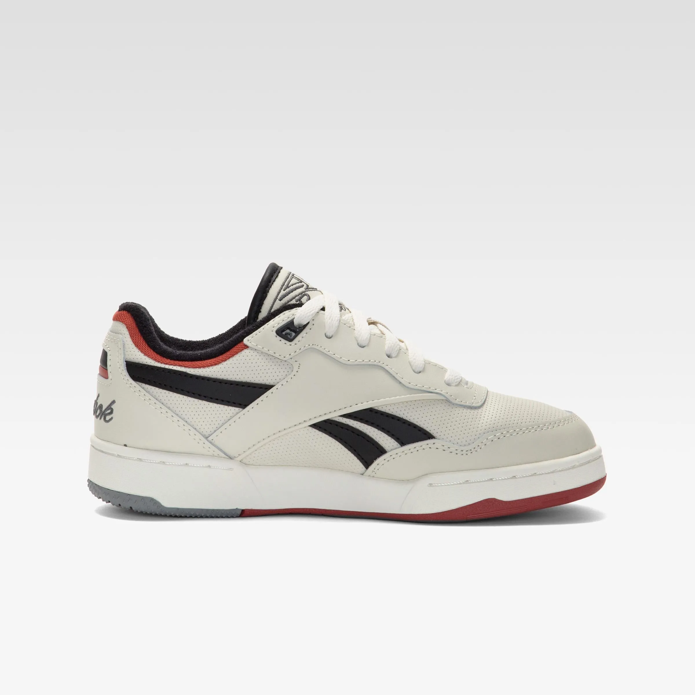 Reebok Footwear  Women's Bb 4000 Ii  Reebok Basketball Ftw Women White M