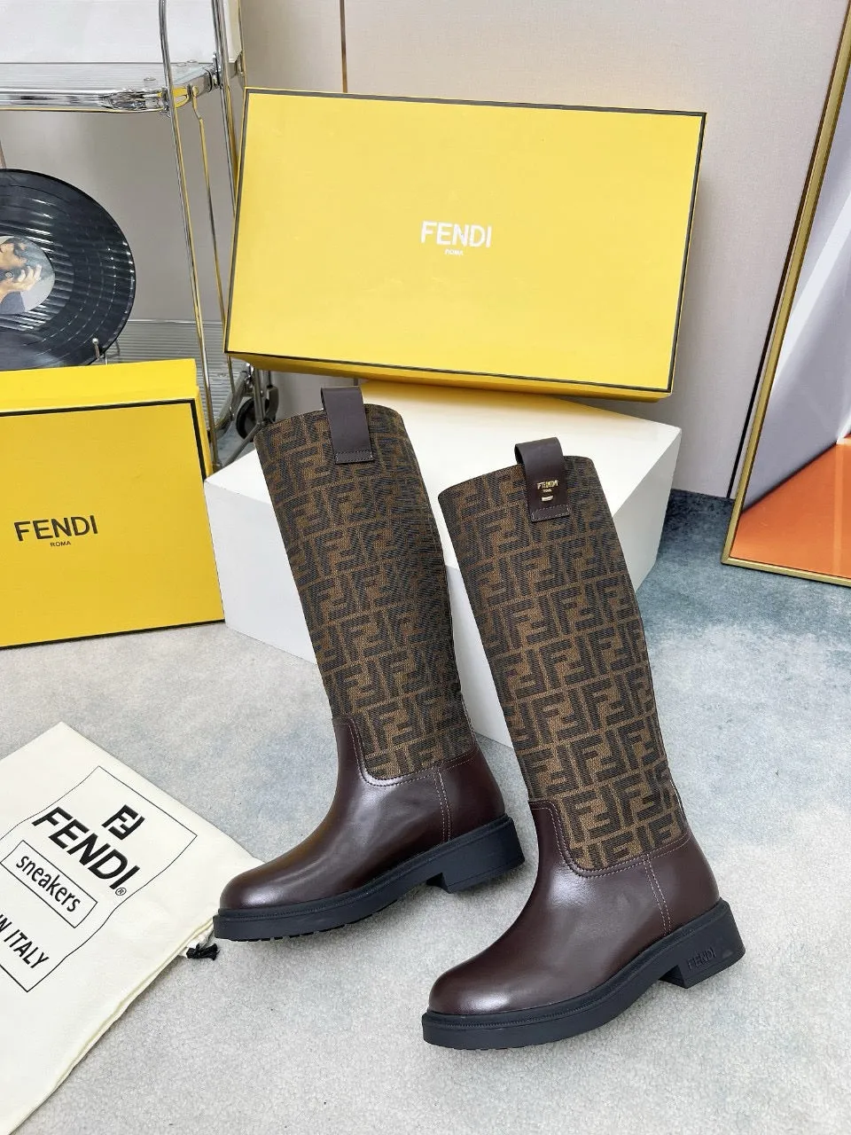 SE1496 Fendi Filo Boots / Size5-11