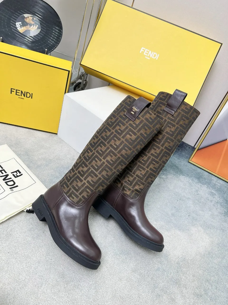 SE1496 Fendi Filo Boots / Size5-11