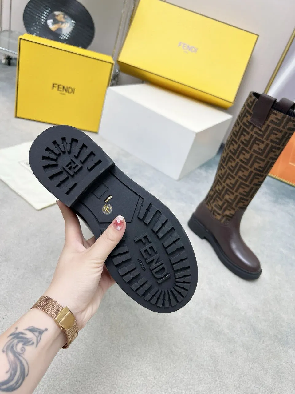 SE1496 Fendi Filo Boots / Size5-11