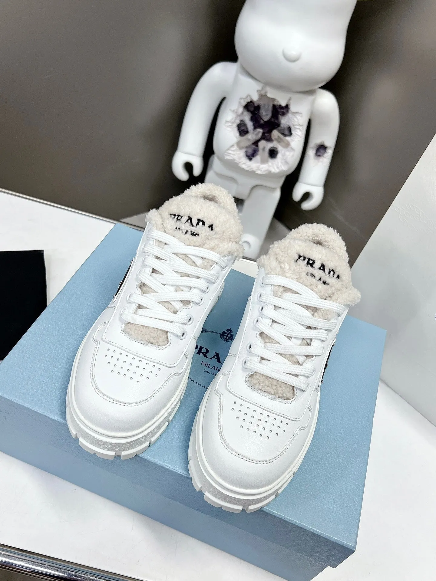 SE934 DR Sneakers / Size5-9