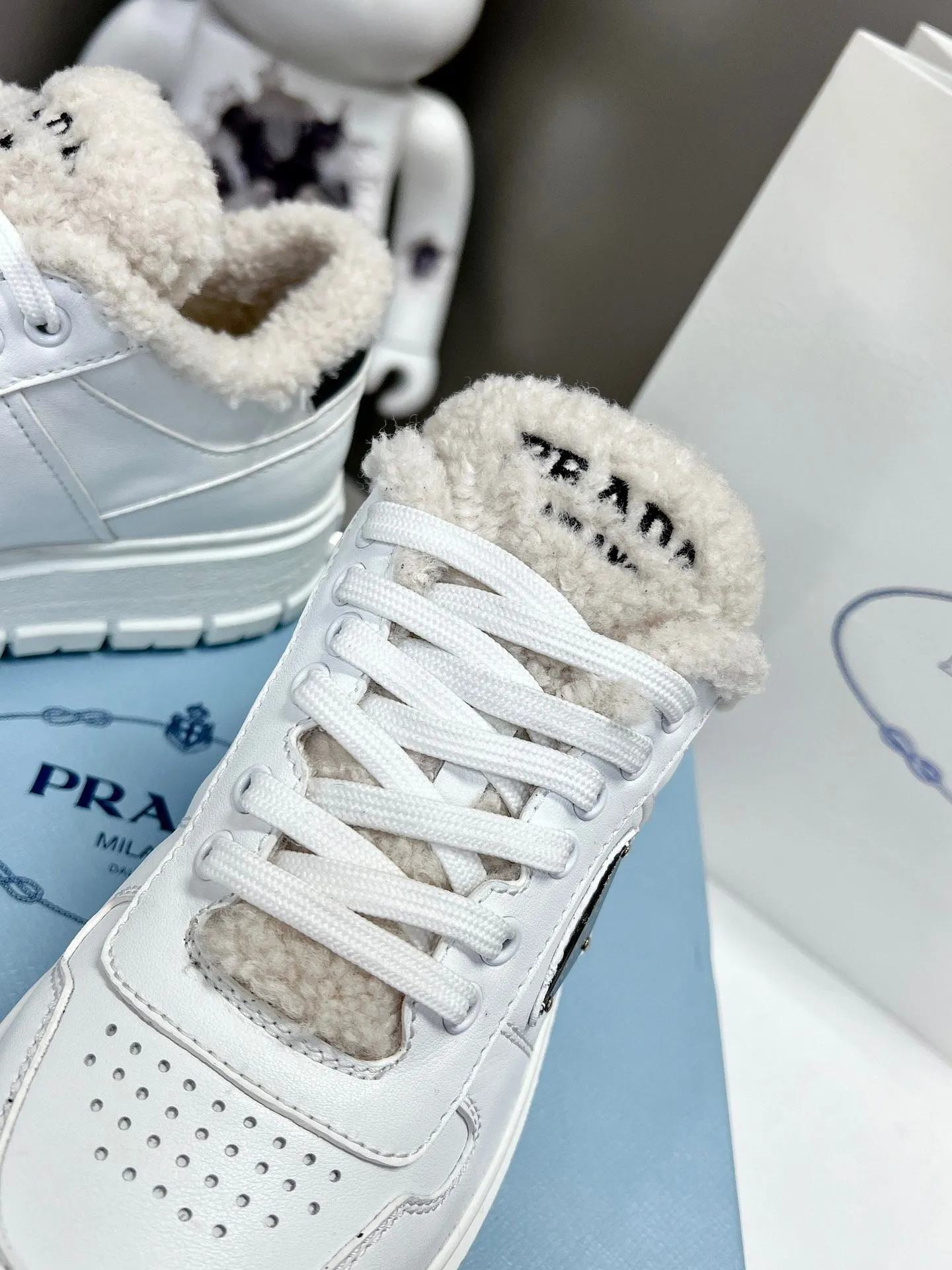 SE934 DR Sneakers / Size5-9